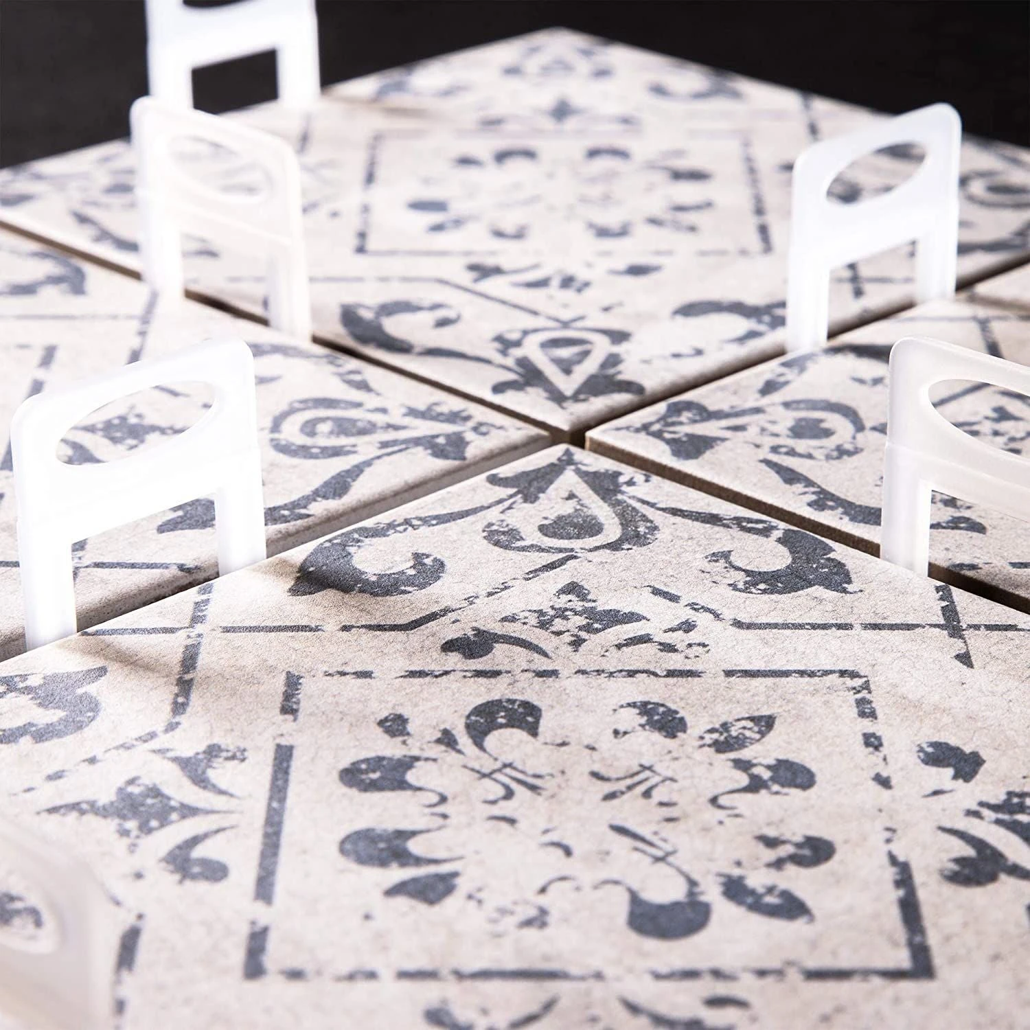 Juvale 400 Pack Tile Leveling Clips Reusable Plastic Leveling Spacer Clips (White, 1/32 Inch) 7 Juvale 400 Pack Tile Leveling Clips Reusable Plastic Leveling Spacer Clips (White, 1/32 Inch) - Image 5