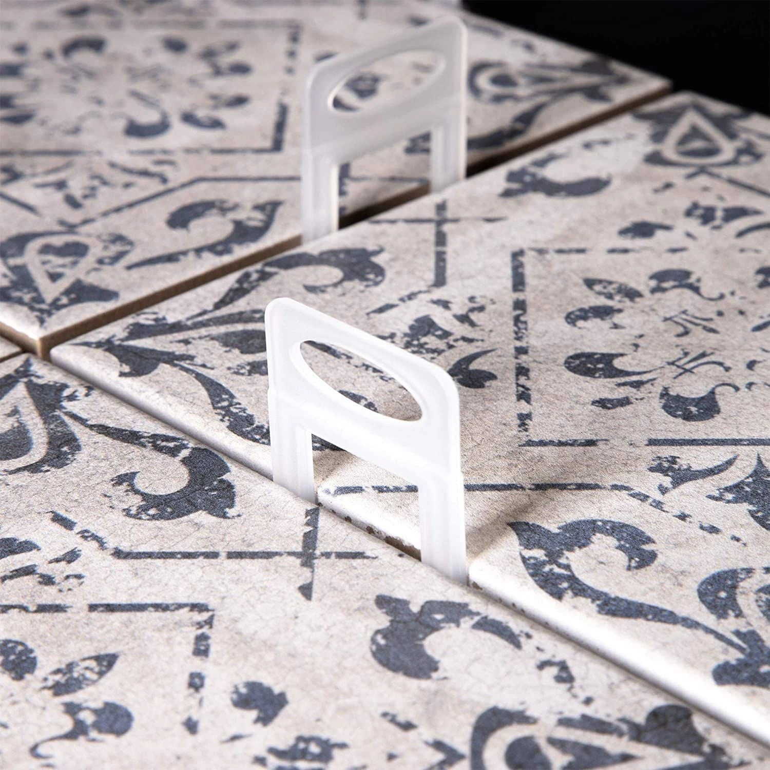 Juvale 400 Pack Tile Leveling Clips Reusable Plastic Leveling Spacer Clips (White, 1/32 Inch) 9 Juvale 400 Pack Tile Leveling Clips Reusable Plastic Leveling Spacer Clips (White, 1/32 Inch) - Image 7